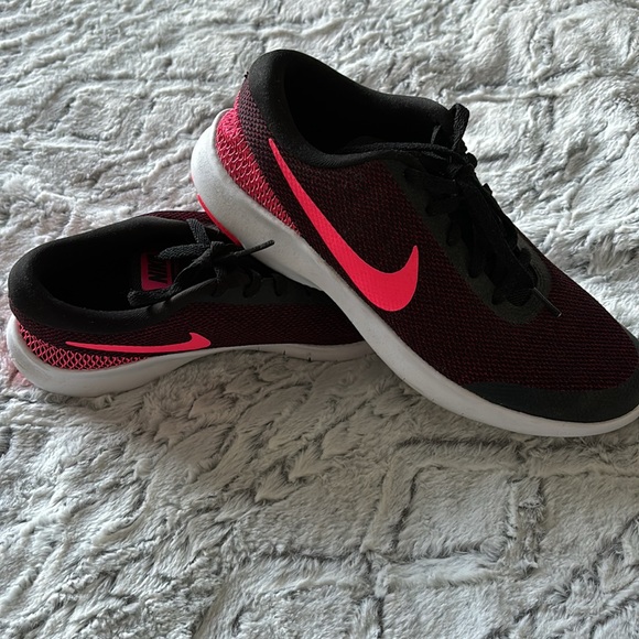 Nike Experience Run 7 - Picture 3 of 4